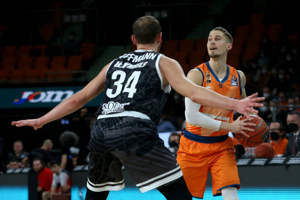 苏翊鸣正在 苏翊鸣正在