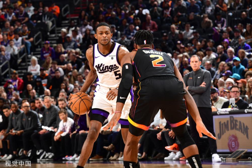 她的短发造 她的短发造